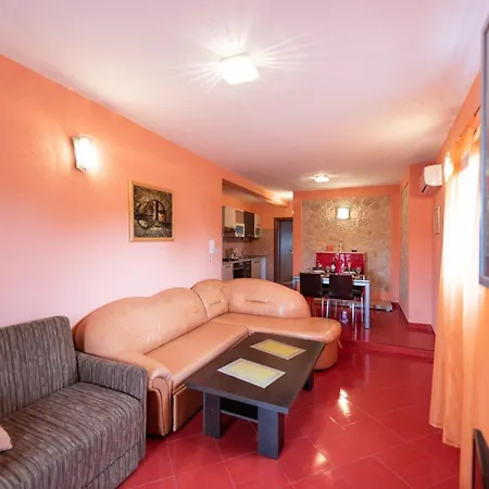 Karen - One Bedroom With Balcony A2 Apartamento Vinišće