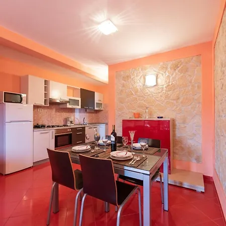 Karen - One Bedroom With Balcony A2 Apartamento *