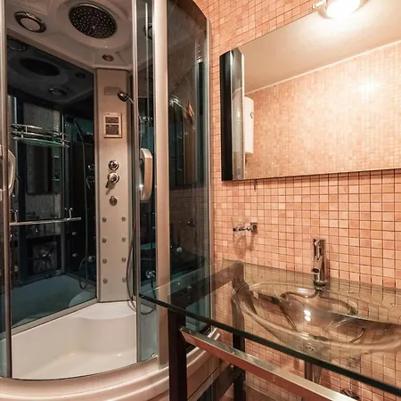 Karen - One Bedroom With Balcony A2